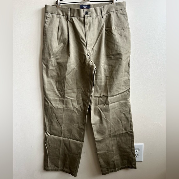 Dockers Mens Classic Fit Khaki Dress Pants 33x30 - Picture 1 of 6
